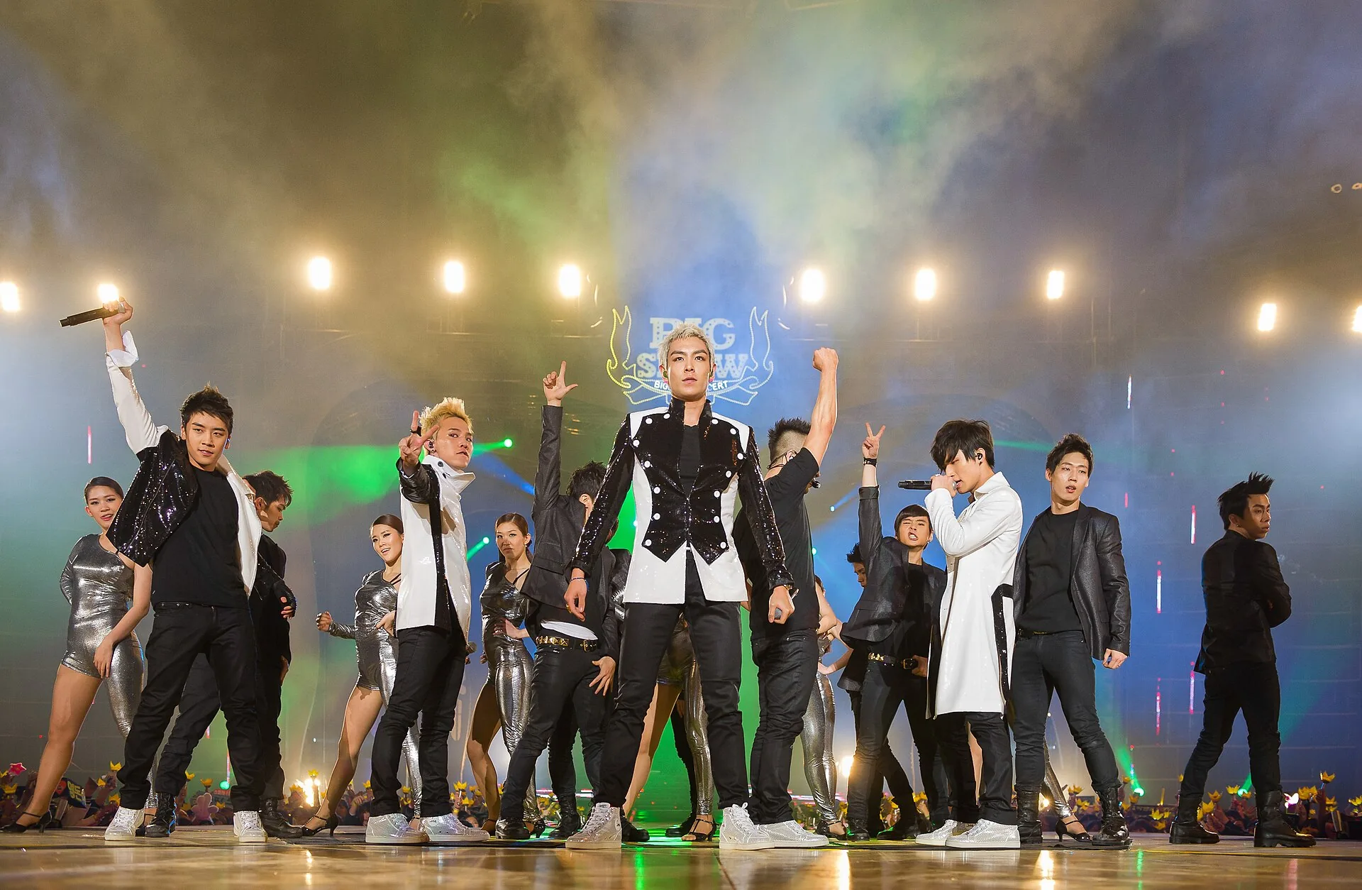 BIGBANG members posing together at a Korean culture event in 2011
